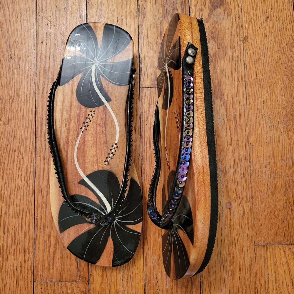 Hawaiian Wood Lacquer Flip Flop Sandals 8 Sequins Hand‎ Painted Tropical Flowers